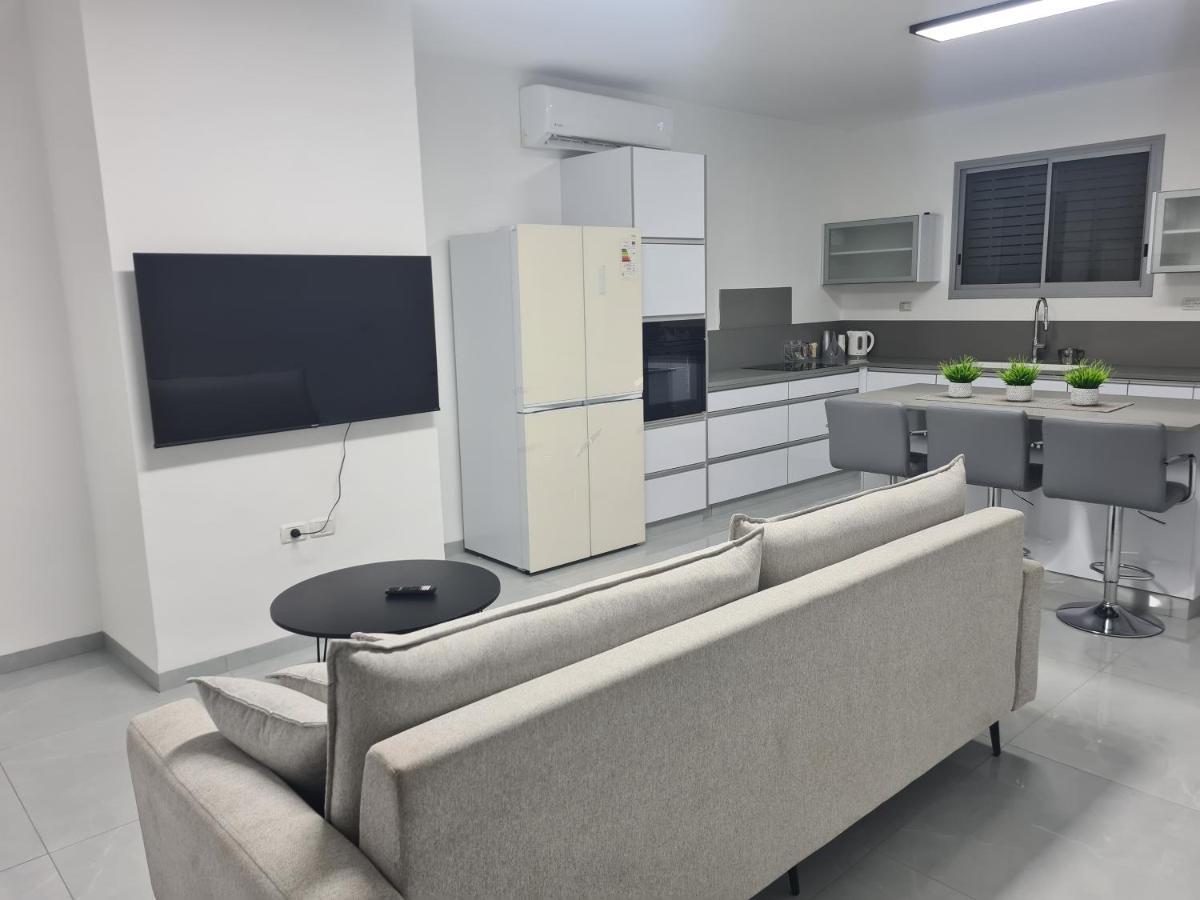 בוטיק המשי Apartment Bet She'an Luaran gambar
